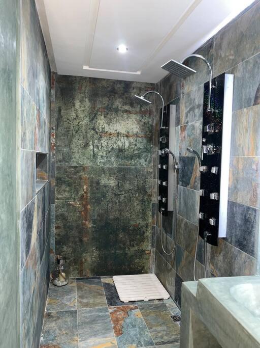 Appartement Bien Situe A Gueliz 马拉喀什 外观 照片